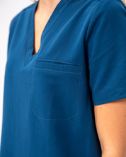 Haut d'uniforme médical Olivia - Bleu Abysse