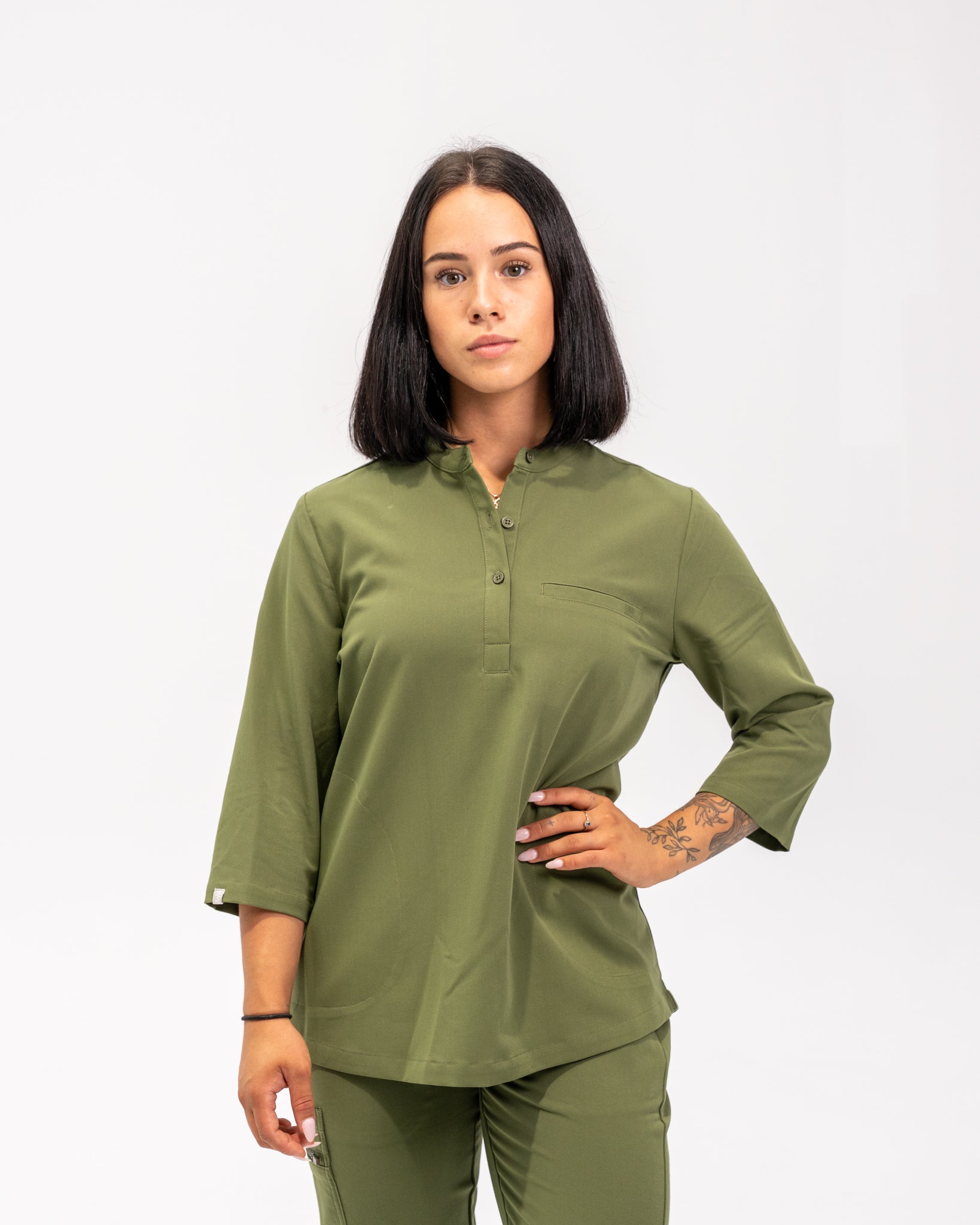 Haut d'uniforme médical à manches trois quart Cecilia - Vert Mousse
