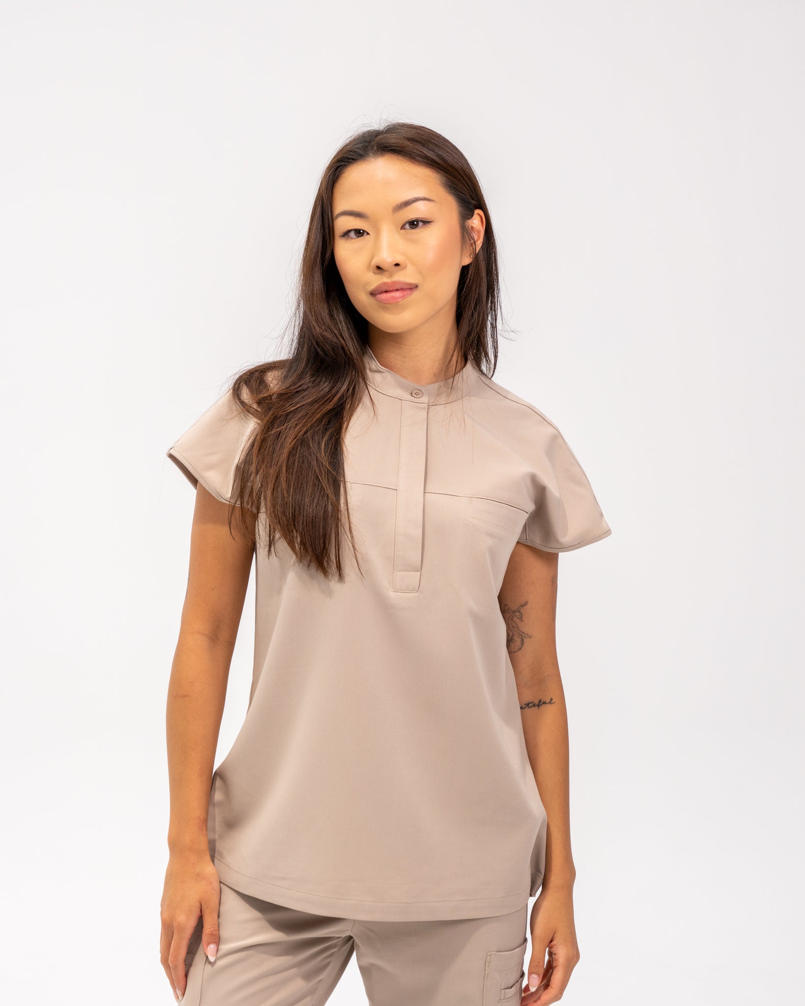 Ophelia Cap Sleeve Scrub Top - Sandstone