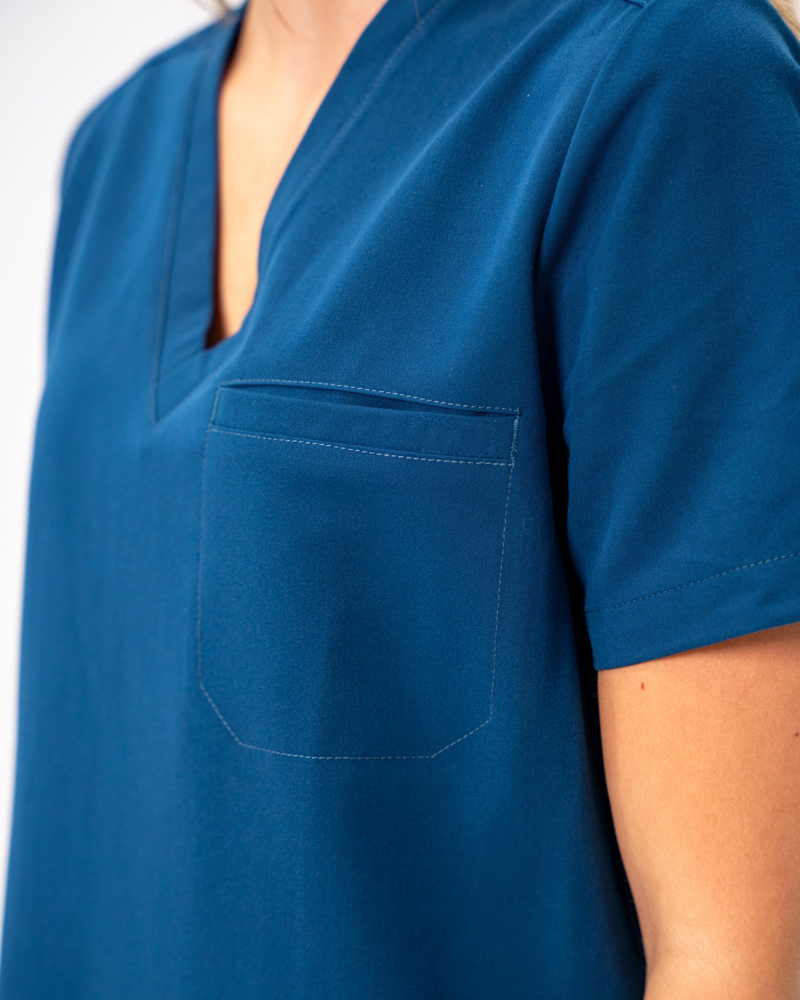 Olivia Scrub Top - Abyss Blue