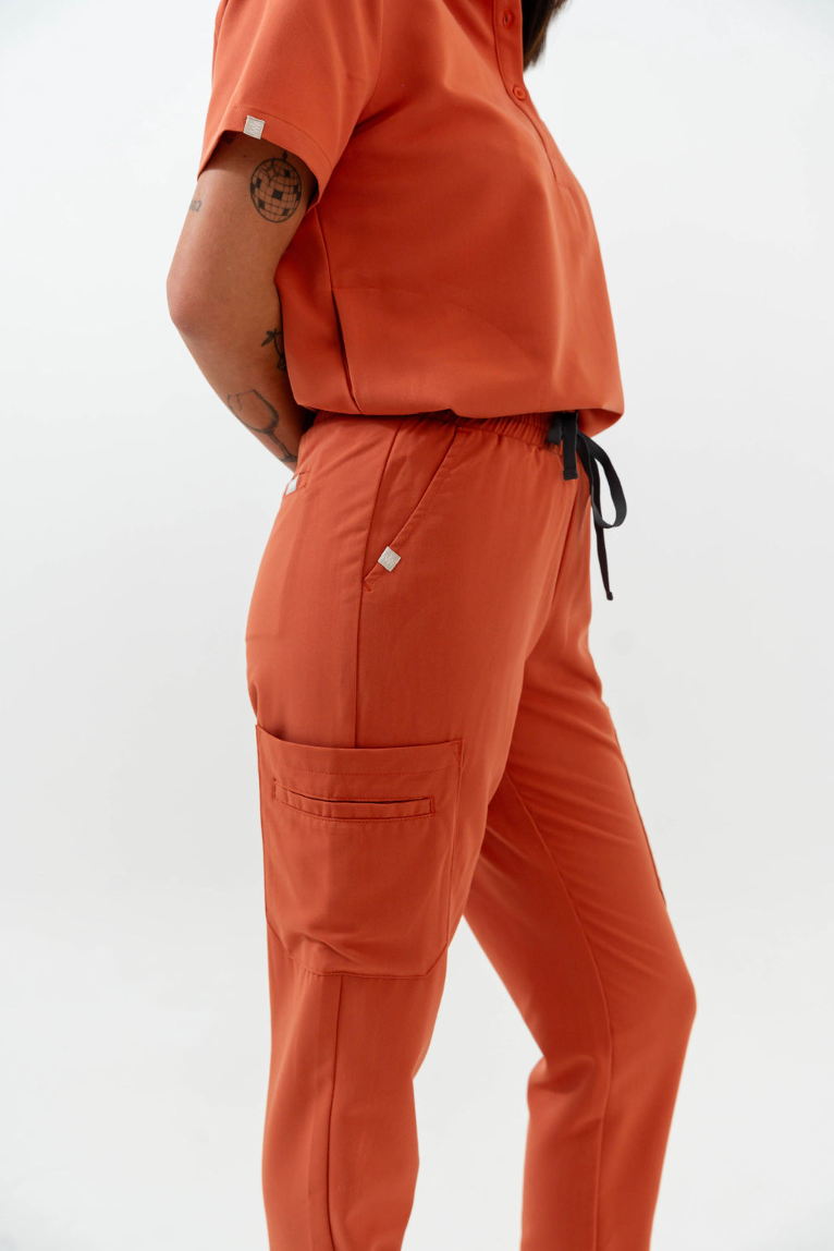 Anastasia Jogger Scrub Pants - Amber