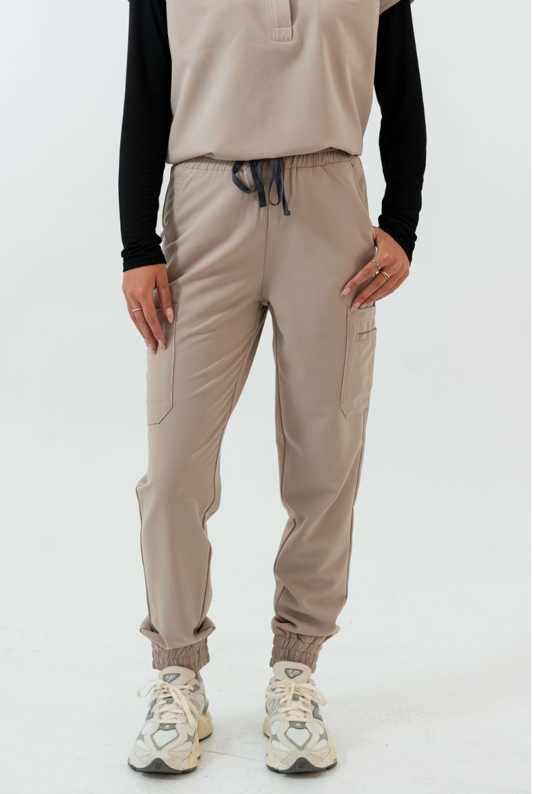 <span>Pantalon d'uniforme médical </span>Anastasia - Grès