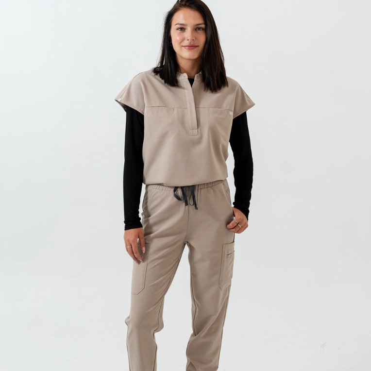 joiia-ananstasia-jogger-scrub-pants-sandstone-female-canada.png
