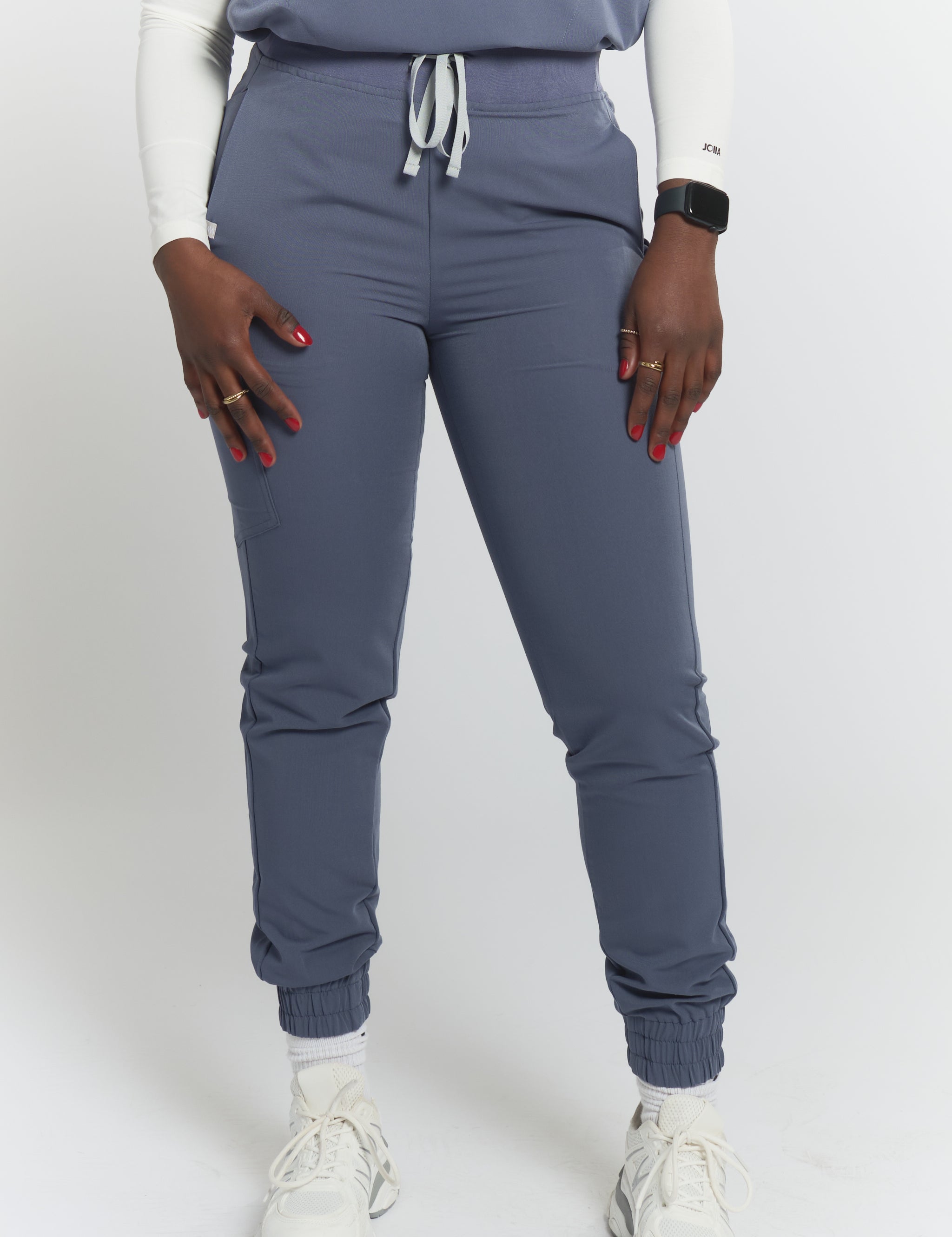 joiia-elodia-jogger-scrub-pants-stormy-grey-female-canada.jpg