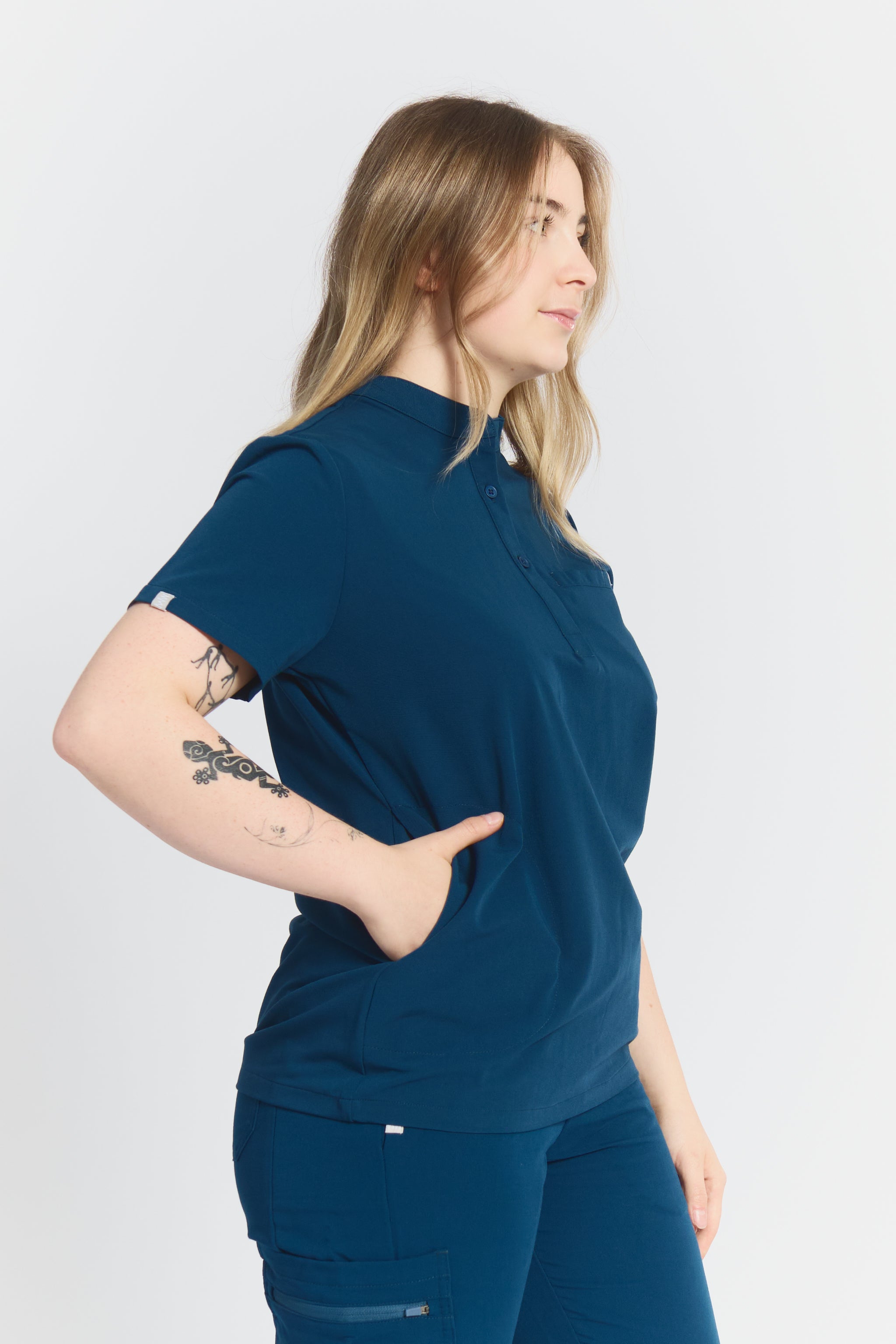 Gloria Scrub Top - Abyss Blue