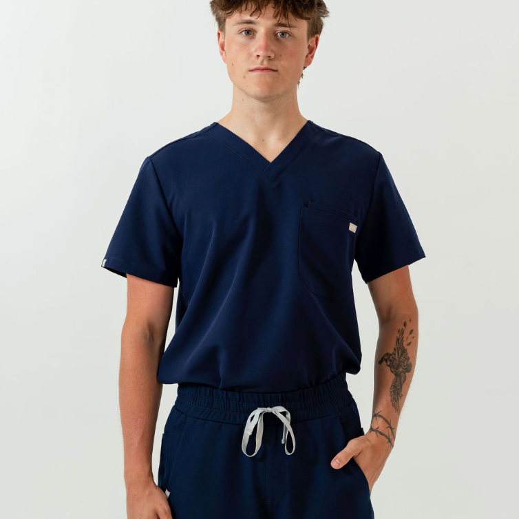 joiia-liam-scrub-top-navy-male-canada.png
