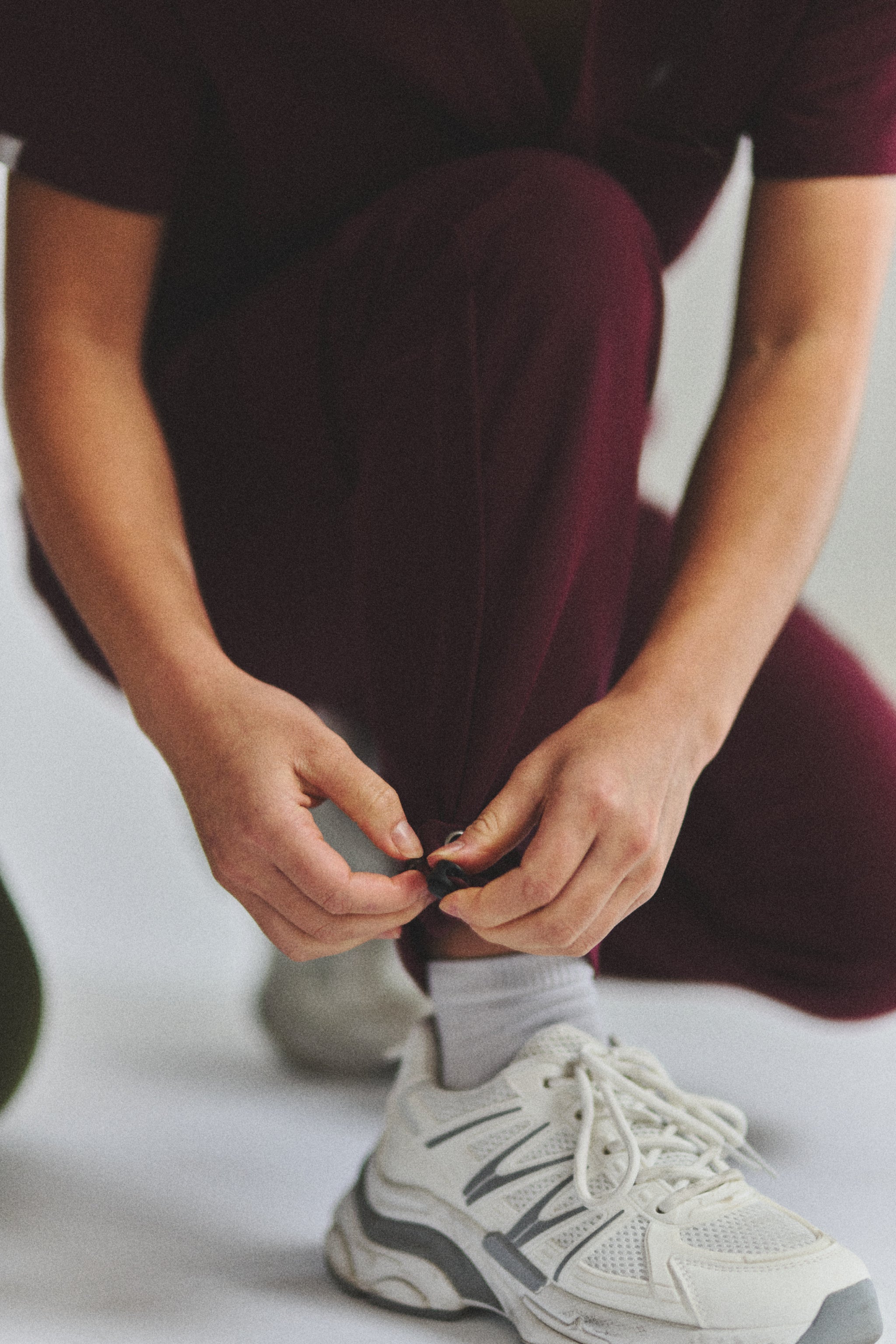 Lulu Straight Leg Scrub Pants - Burgundy