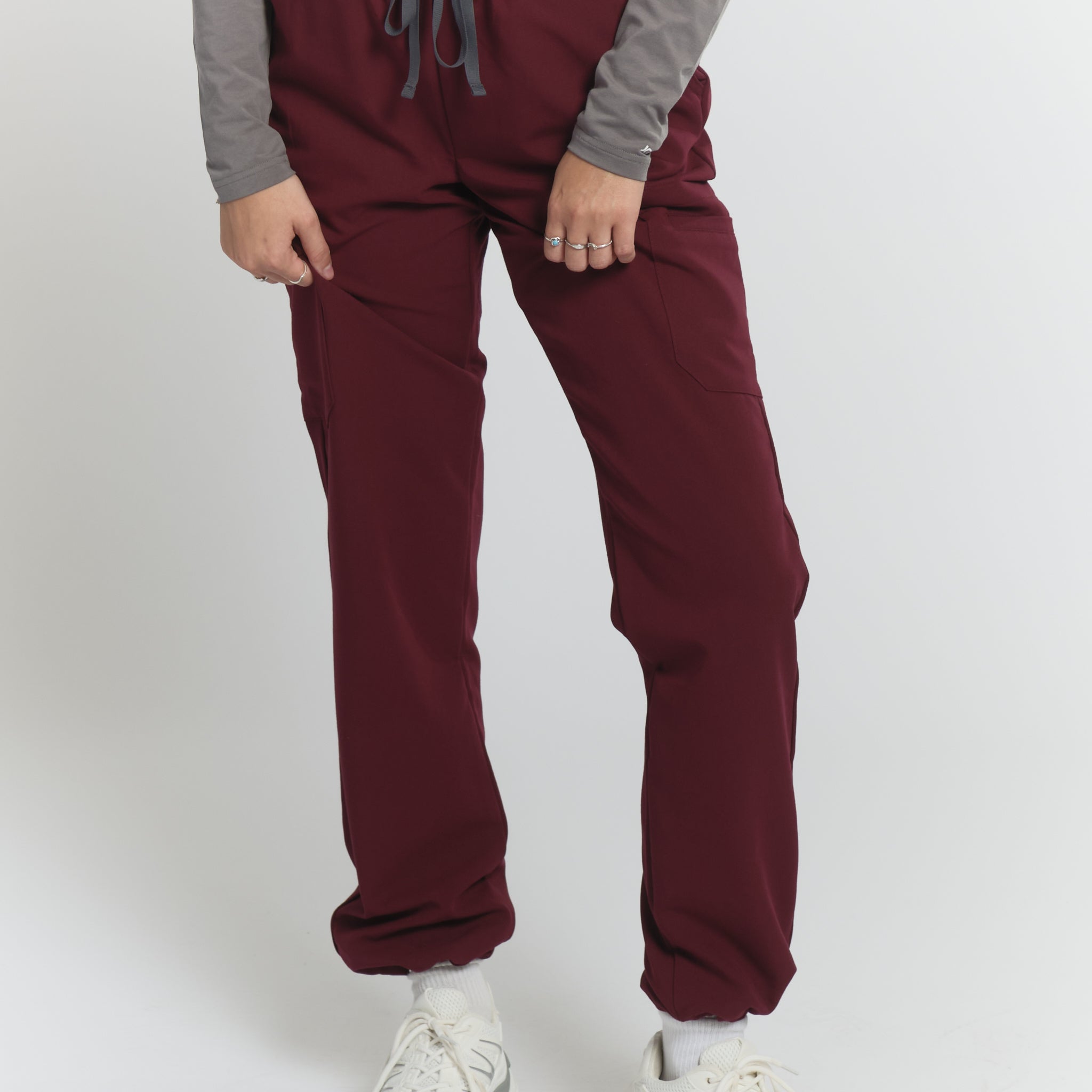 joiia-lulu-straight-leg-scrub-pants-burgundy-female-canada.jpg