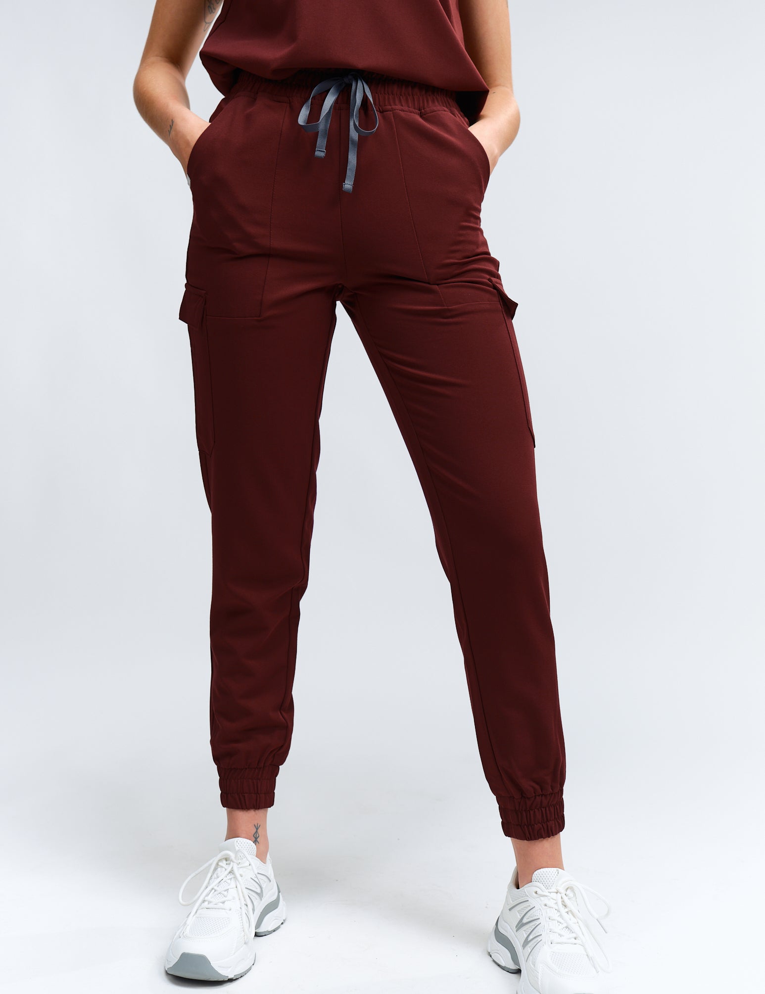 joiia-lydia-jogger-scrub-pants-burgundy-female-canada.jpg