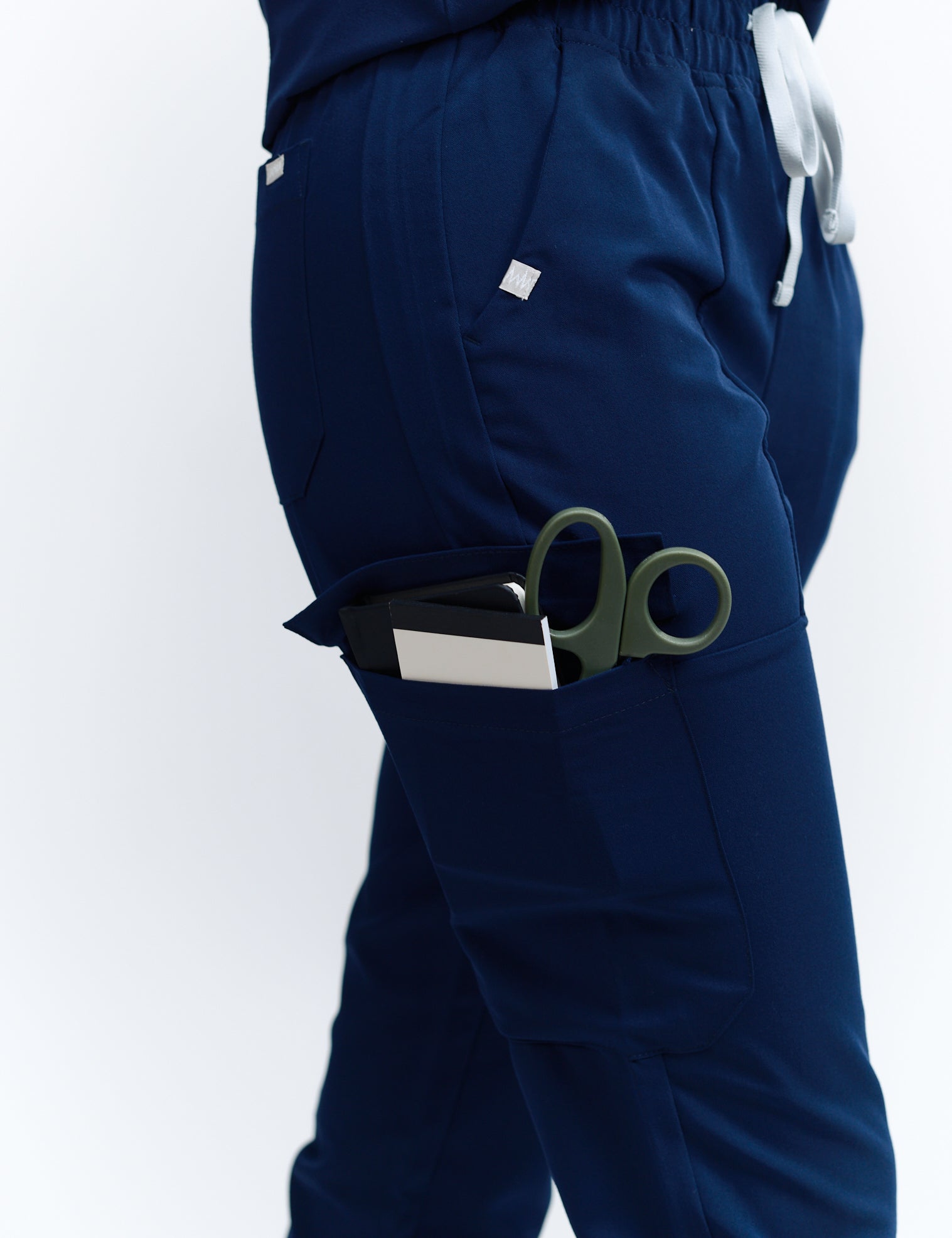 joiia-lydia-jogger-scrub-pants-navy-blue-female-canada-7.jpg