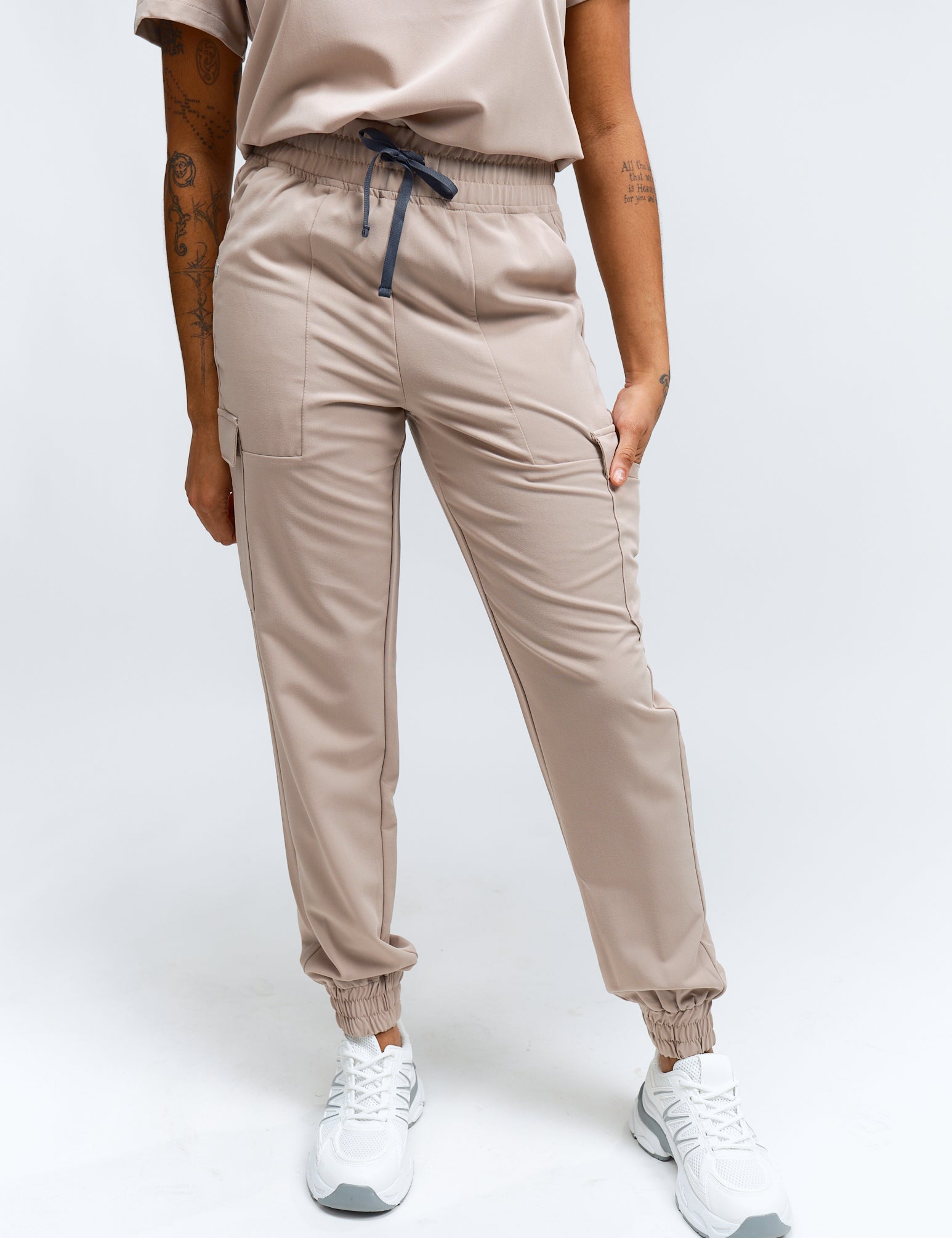 joiia-lydia-jogger-scrub-pants-sandstone-beige-female-canada.jpg
