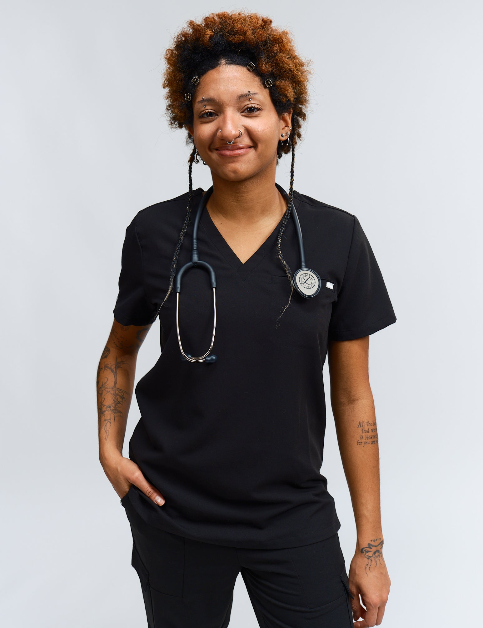 joiia-olivia-scrub-top-black-female-canada.jpg