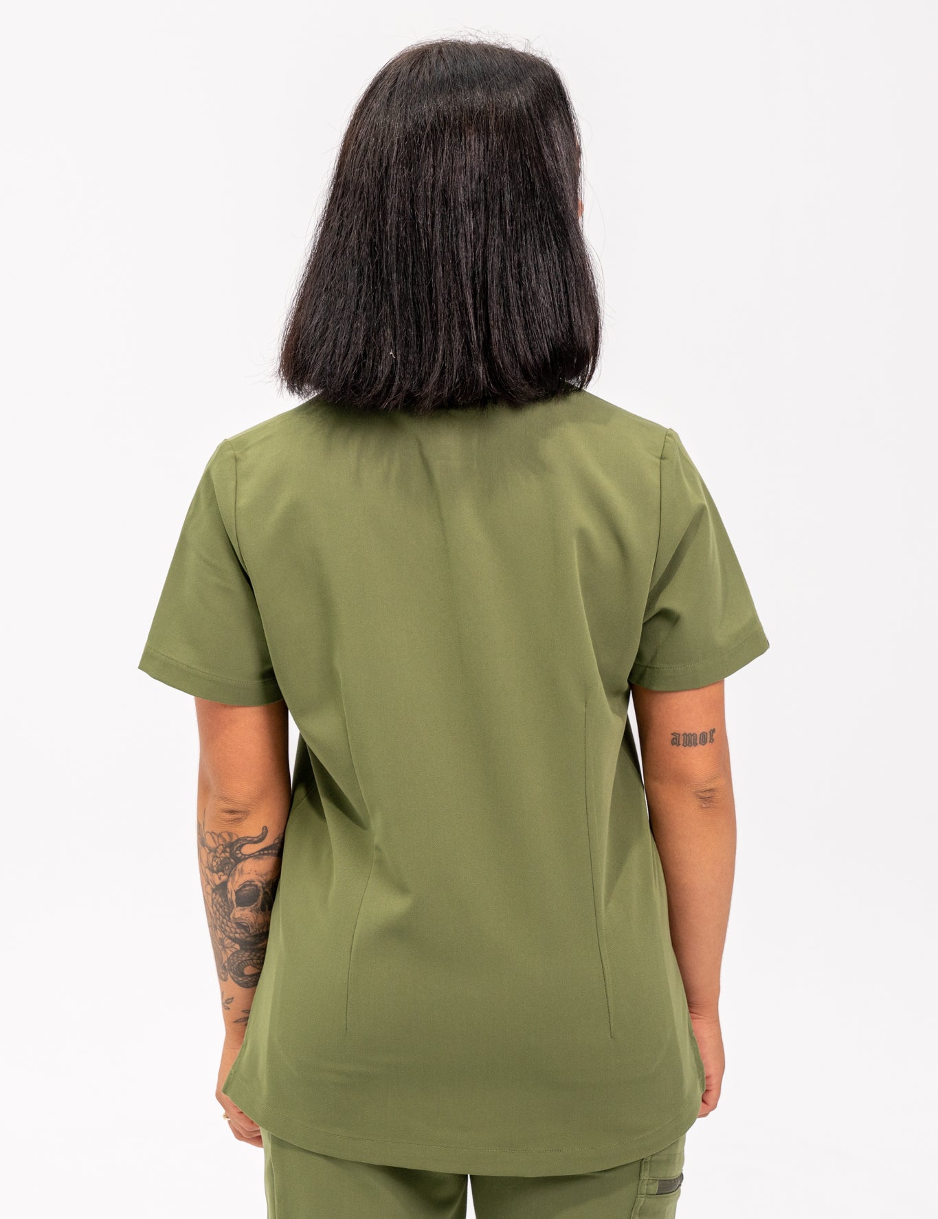 joiia-olivia-blouse-de-soignant-vert-mousse-femme-canada-1.jpg