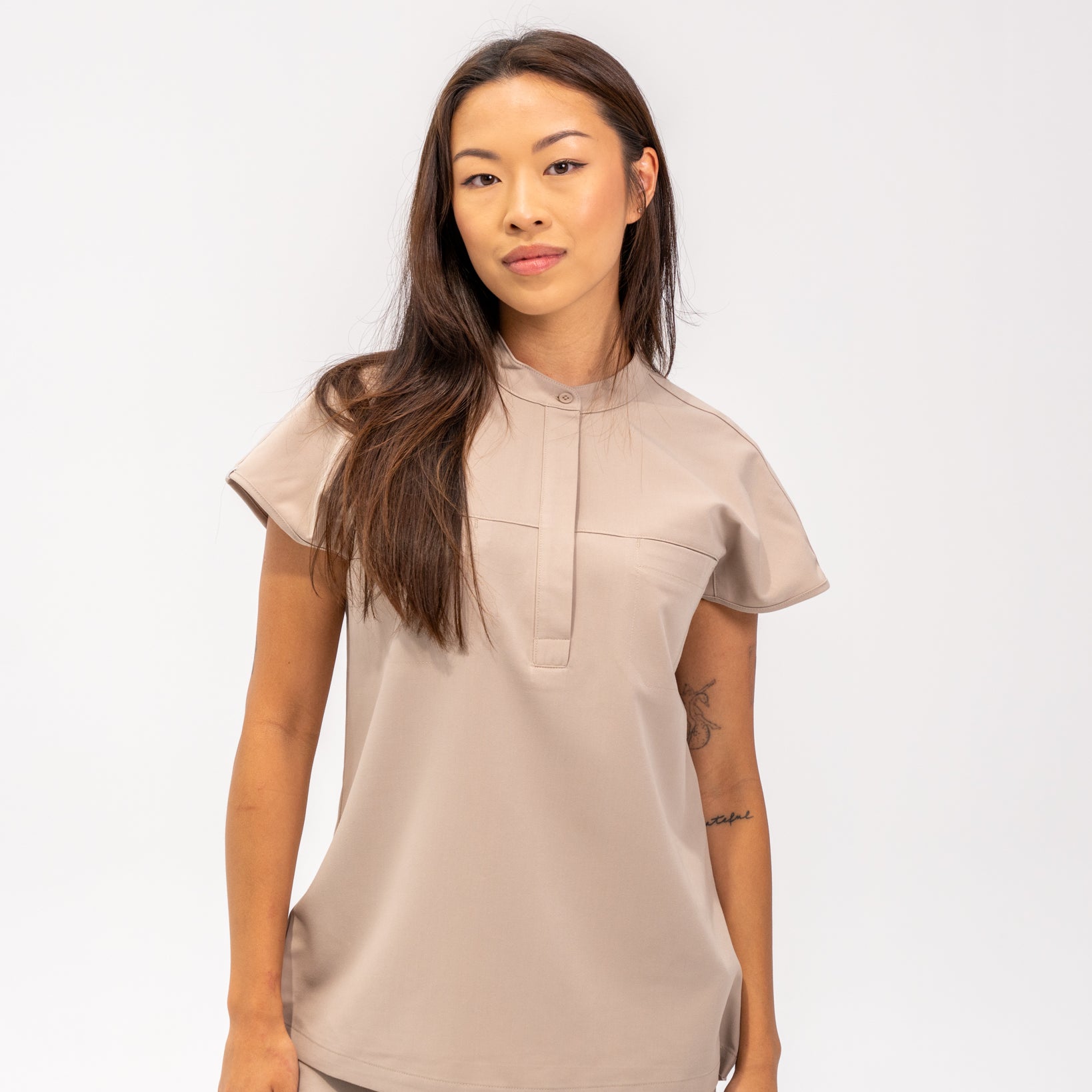 joiia-ophelia-cap-sleeve-scrub-top-sandstone-beige-female-canada.jpg