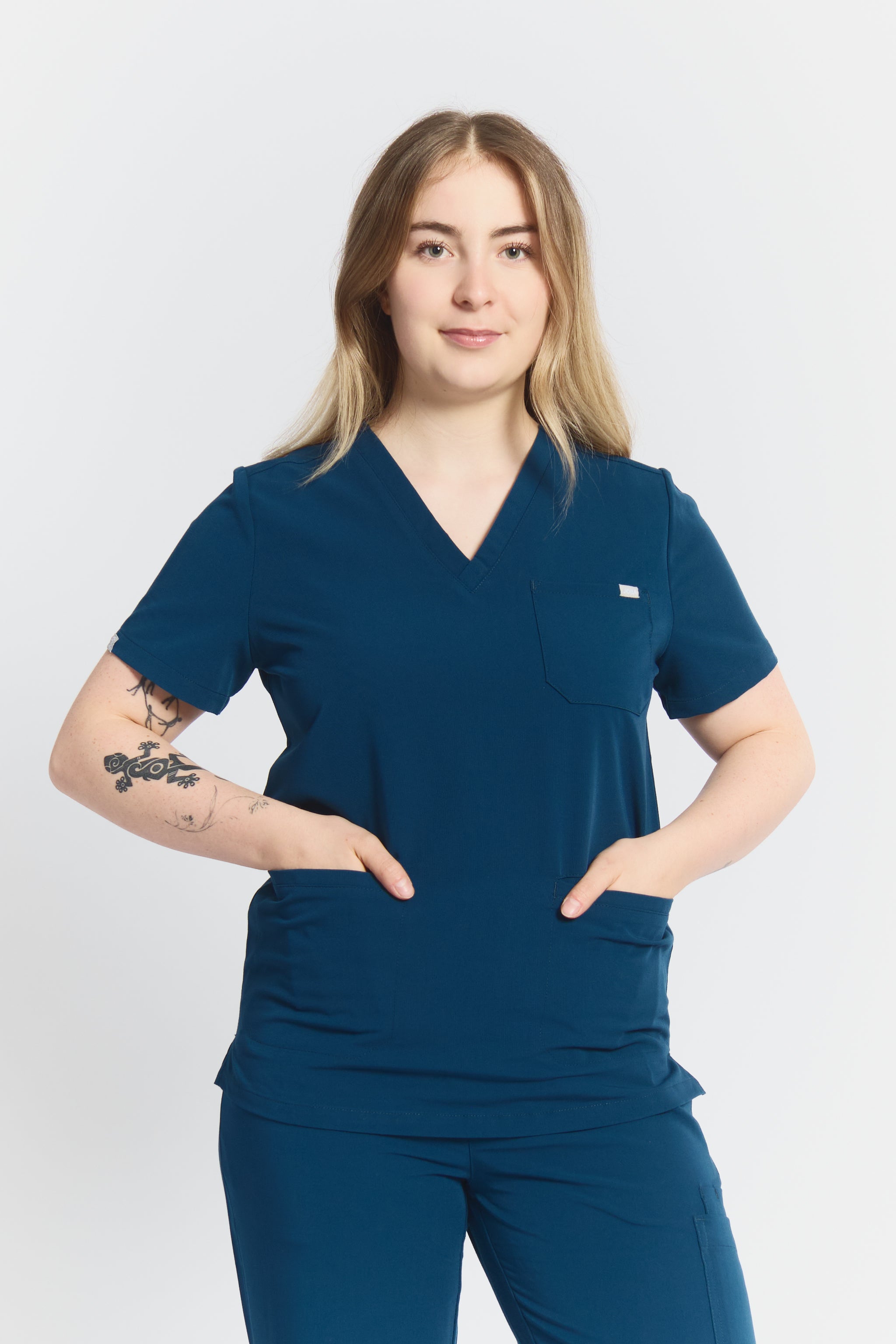 Victoria Scrub Top - Abyss Blue