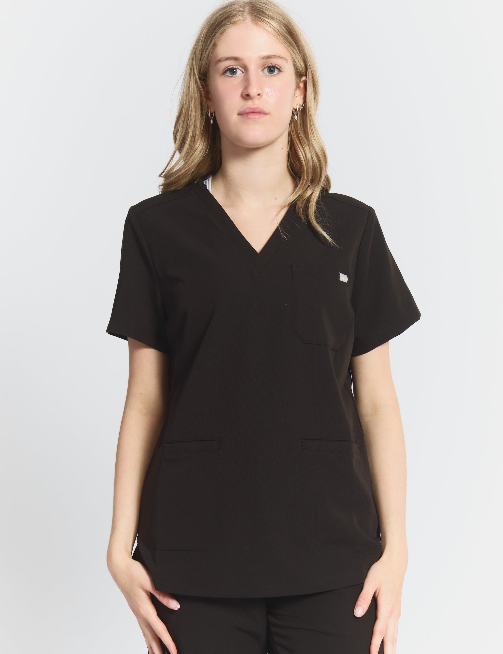 joiia-victoria-scrub-top-black-female-canada.jpg