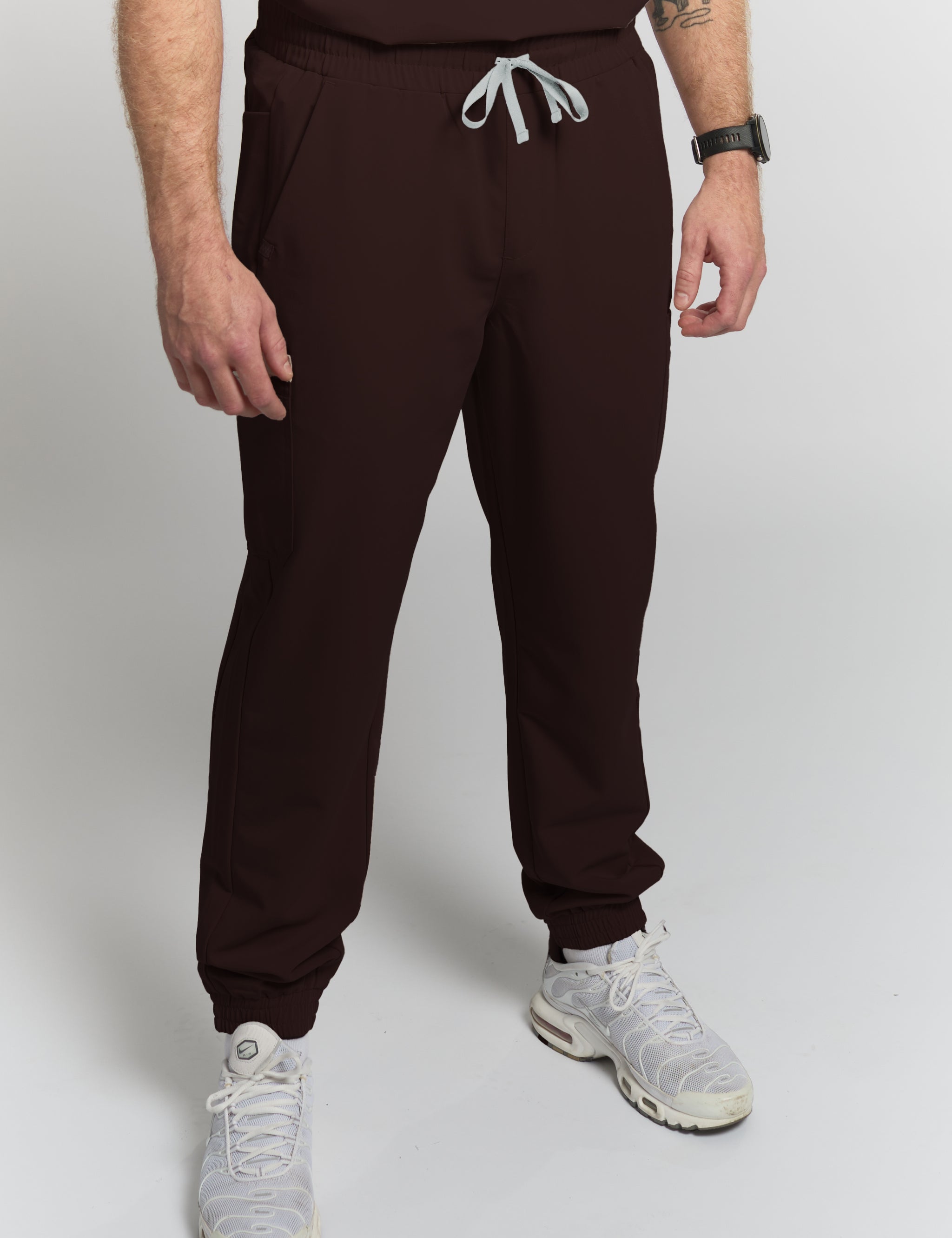 kian-jogger-pantalon-scrub-espresso-homme-canada-joiia.jpg