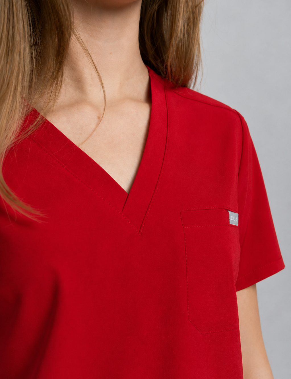 olivia-blouse-d'infirmière-joiia-rouge-rubis-canadien_jpeg.png